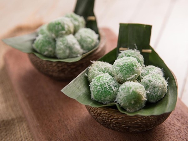 Langkah Membuat Klepon Isi Gula Merah Yang Lumer